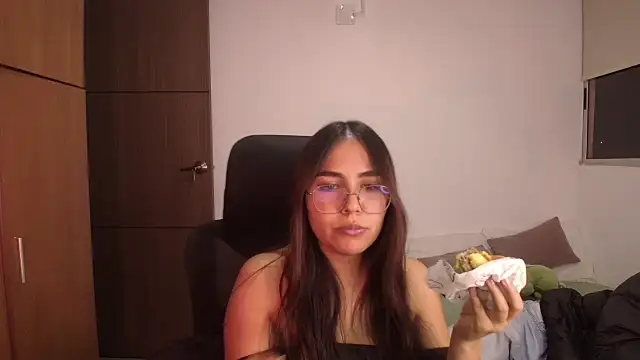 abbyyandmaxx online show from June 2026 03:19:02 AM