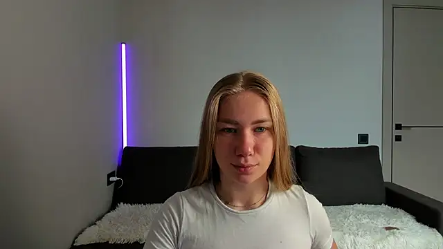 AnnaAlexArti online show from July 2026 05:01:01 AM