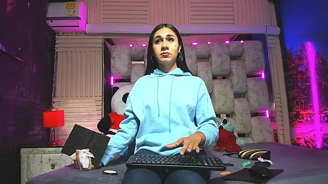 MahiaraHot online show from May 2026 12:56:02 PM