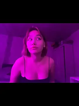 SuzieAllen online show from May 2026 05:21:01 PM