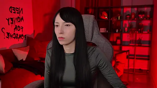 SeraphineSparda online show from May 2026 07:12:01 PM