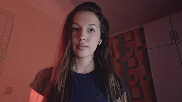 Katrinethequeen online show from May 2026 04:26:04 PM