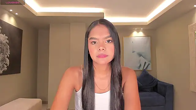 SaphiraJames online show from May 2026 02:40:01 AM
