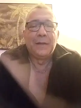 Snapshot of Soloyan chatting on December 2024 06:17:02 AM Soloyan online show from December 2024 06:17:02 AM