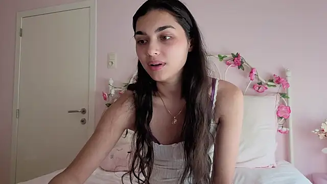 yourbella37 online show from June 2026 04:22:02 PM