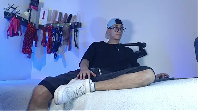 aronleblanc  online show from June 2026 11:57:01 AM