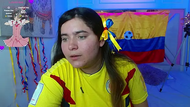 Laurha  online show from July 2026 07:40:02 PM