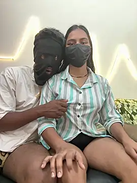 MUSKANHOTCOUPLE online show from May 2026 07:47:01 AM