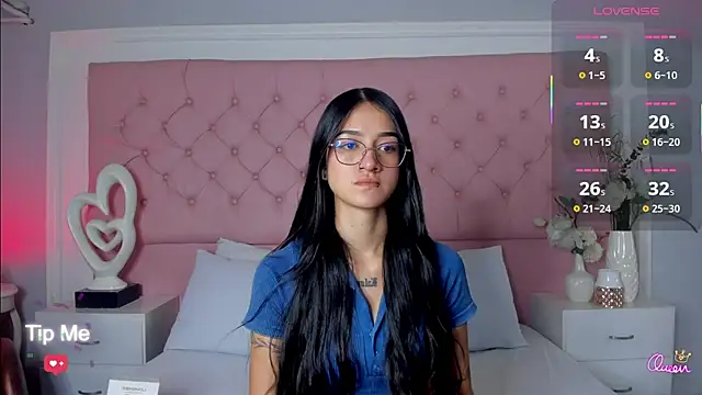 Snapshot of SarahDoll__ chatting on May 2026 12:21:02 PM SarahDoll online show from May 2026 12:21:02 PM