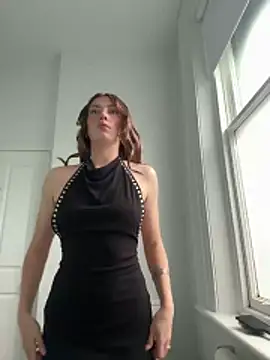 daisycollins online show from May 2026 10:50:02 PM