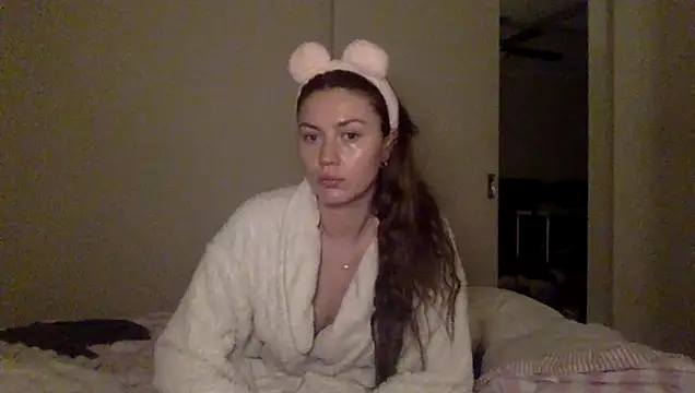 daisycollins online show from May 2026 08:12:02 AM