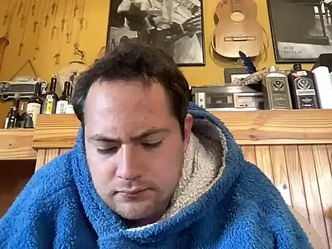 alecsgzz online show from May 2026 01:51:02 PM