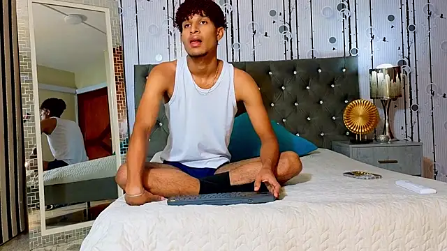 Alex Bloom online show from May 2026 07:23:02 PM