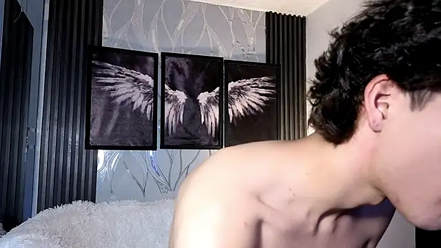 Michaell Peters online show from June 2026 03:40:01 AM