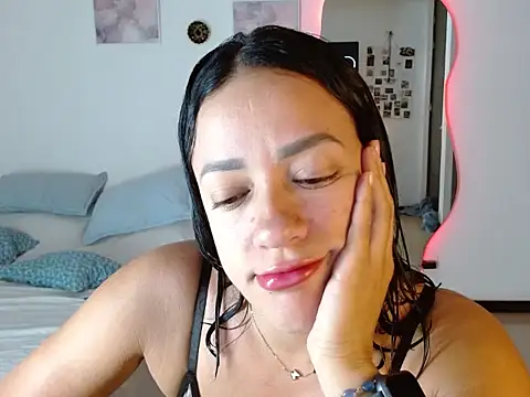 Obsidianlove1 online show from June 2026 02:09:01 AM
