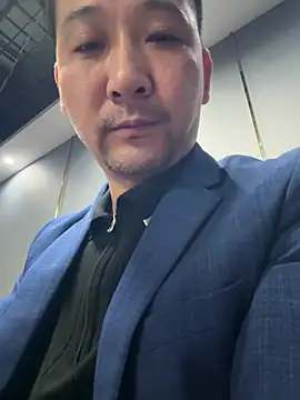 Snapshot of semir-xin chatting on May 2026 02:44:02 PM semir-xin online show from May 2026 02:44:02 PM