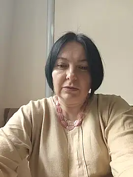 Snapshot of EmmaEmmy40 chatting on June 2026 09:58:01 AM EmmaEmmy40 online show from June 2026 09:58:01 AM