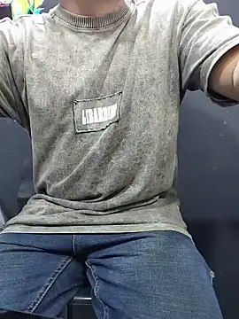 AndresvargasQ123 online show from July 2026 06:24:02 PM