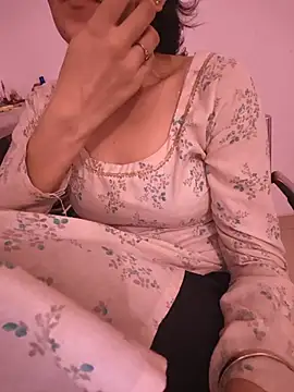 zoya baby  online show from June 2026 02:33:01 PM