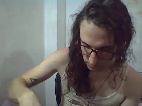 LaCuerva online show from June 2026 07:00:02 PM