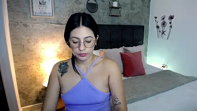 Snapshot of isa_cruzx chatting on May 2026 10:07:01 PM isa cruzx online show from May 2026 10:07:01 PM