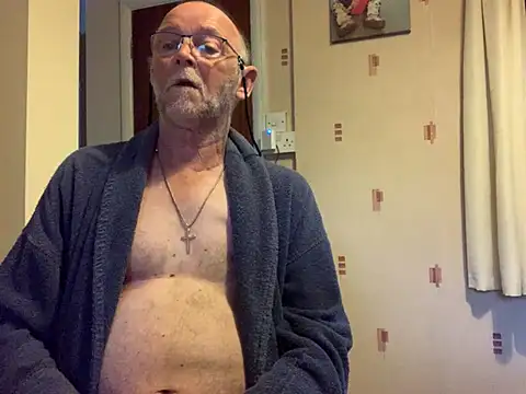 Moonraker64 online show from July 2026 04:49:01 AM