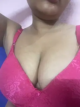 zoyai online show from June 2026 10:57:01 PM