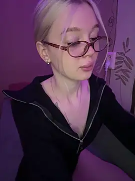 Velvet Doll  online show from May 2026 04:54:01 AM