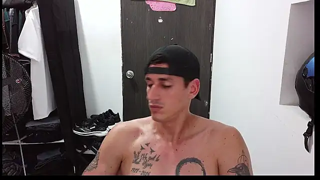 RaulRico online show from June 2026 12:11:01 AM
