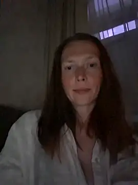 MillaSmileX online show from May 2026 06:03:01 PM