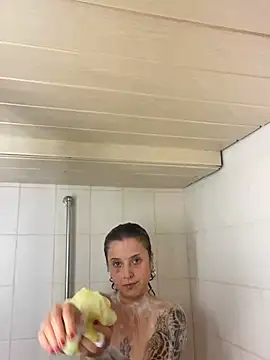 EmilieBraun online show from May 2026 08:37:01 PM