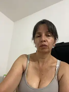 Snapshot of Soy_Camila8 chatting on June 2026 03:28:01 AM Soy Camila8 online show from June 2026 03:28:01 AM