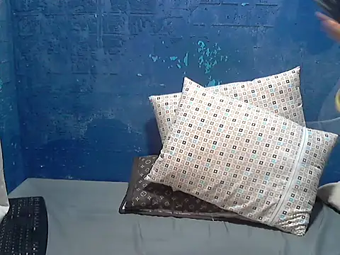 hotchilimom online show from May 2026 01:26:02 PM