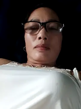 Snapshot of MimiSex6996 chatting on May 2026 04:29:02 AM MimiSex6996 online show from May 2026 04:29:02 AM