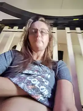 Queenle91 online show from June 2026 08:11:01 PM