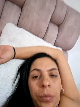 andreadefuego online show from May 2026 12:38:02 AM