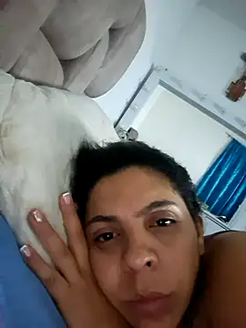 andreadefuego online show from May 2026 04:18:01 AM