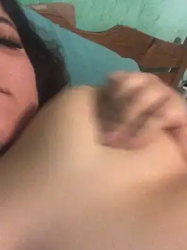 alexaparedes00 online show from May 2026 11:57:02 PM