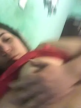 alexaparedes00 online show from May 2026 10:38:02 PM