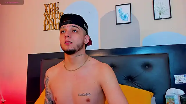 Snapshot of Boy_Mathew chatting on July 2026 11:30:02 AM Boy Mathew online show from July 2026 11:30:02 AM