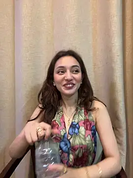 Snapshot of Lilywant chatting on June 2026 04:31:02 PM Lilywant online show from June 2026 04:31:02 PM
