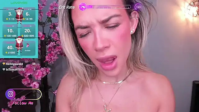 Snapshot of R4-V3N chatting on December 2024 10:15:02 AM R4-V3N online show from December 2024 10:15:02 AM