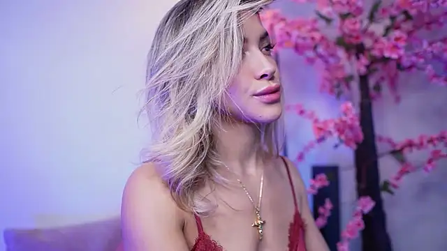 Snapshot of R4-V3N chatting on January 2025 08:51:01 PM R4-V3N online show from January 2025 08:51:01 PM