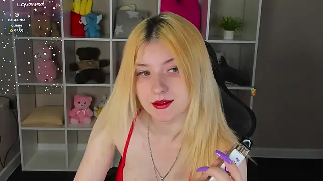 Diiana Daviis online show from July 2026 02:40:02 AM