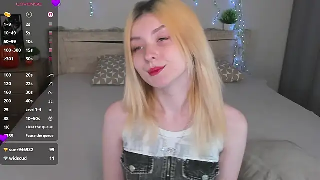 Diiana Daviis online show from July 2026 10:14:01 AM