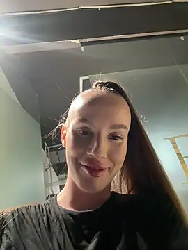 Jasmin Glow online show from June 2026 12:31:02 PM