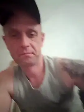 Marcin43w online show from May 2026 01:05:02 PM