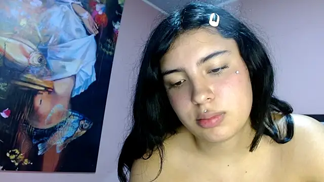 LunaKittyx online show from May 2026 02:45:01 PM