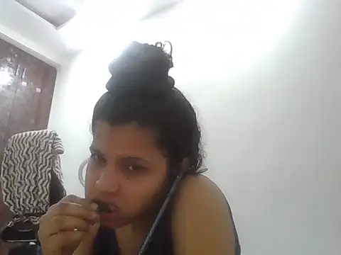 Snapshot of Myra- chatting on May 2026 01:19:01 PM Myra- online show from May 2026 01:19:01 PM