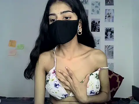 Snapshot of SASSY__BABY_ chatting on May 2026 05:38:02 AM SASSY BABY online show from May 2026 05:38:02 AM